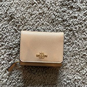 Coach wallet, tan/beige with gold hardware